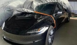 最新款特斯拉爆料,颠覆性设计，智能驾驶再升级